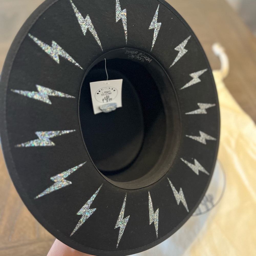 Luna Bloom limited glitter bolt hat